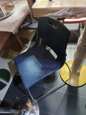 Plastic Restaurant Chair