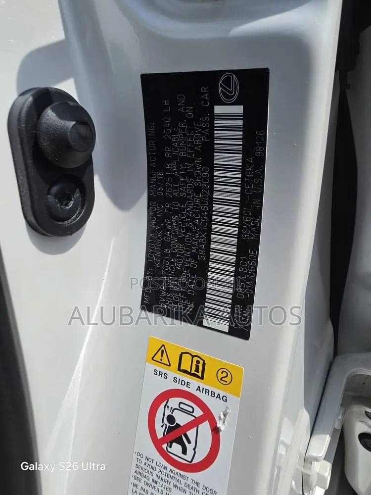 Lexus ES 2016 White