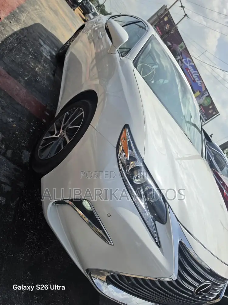 Lexus ES 2016 White