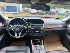 Mercedes-Benz E350 Base 4dr Sedan RWD (3.5L 6cyl 7A) 2013 Black
