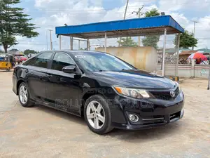 Toyota Camry SE 4dr Sedan (2.5L 4cyl 6A) 2013 Black