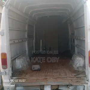 Mercedes-Benz V-Class 2000 White