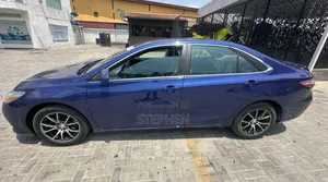 Toyota Camry 2016 Blue