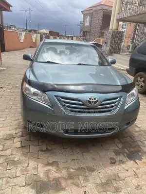 Elegant Toyota Camry Se Sunroof Pictures