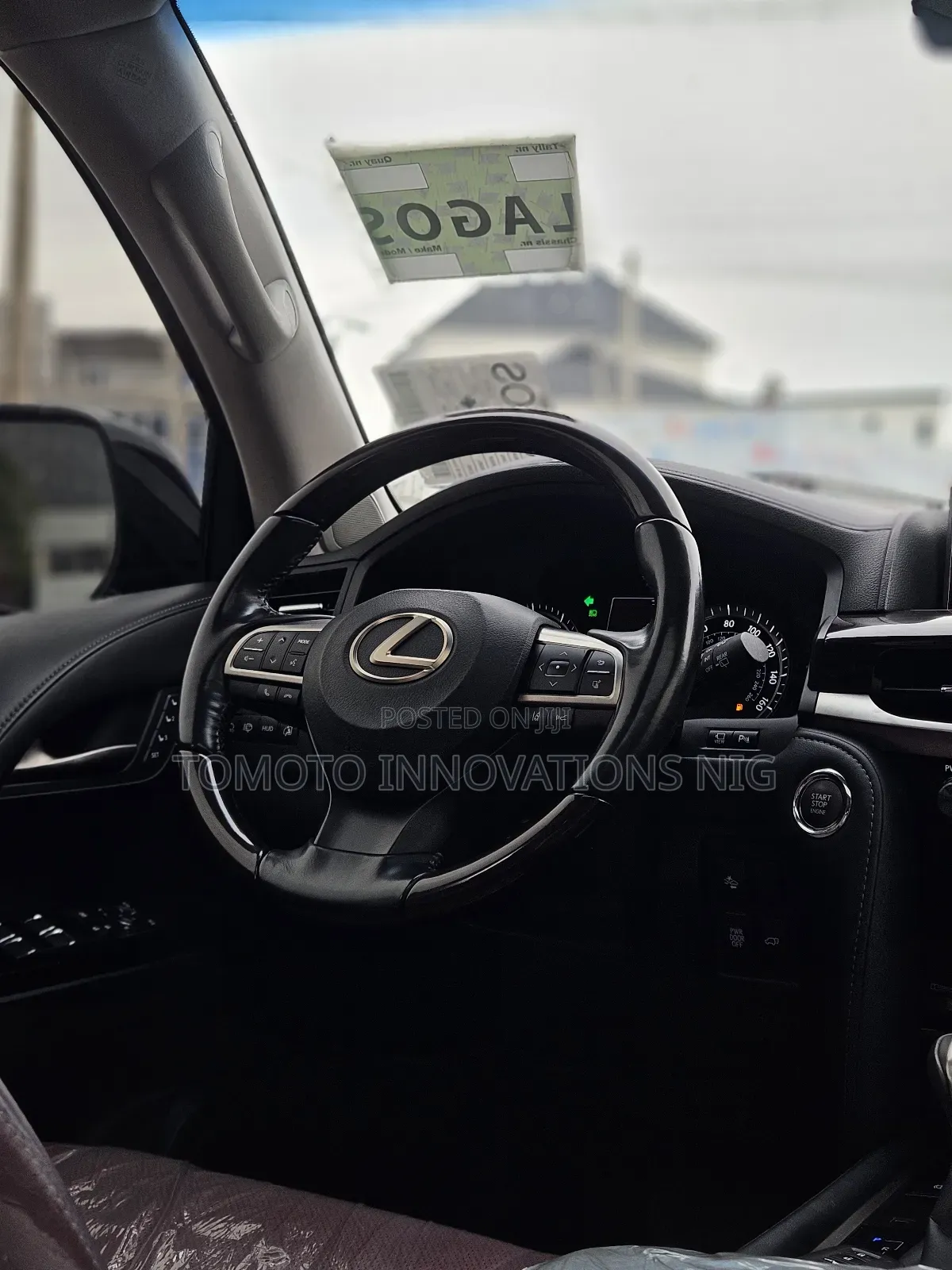 Lexus LX 570 AWD 2018 Gold