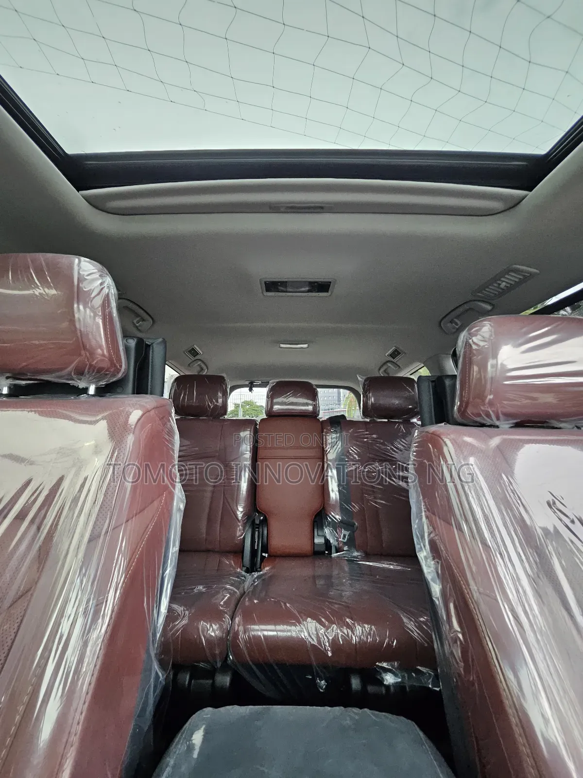 Lexus LX 570 AWD 2018 Gold