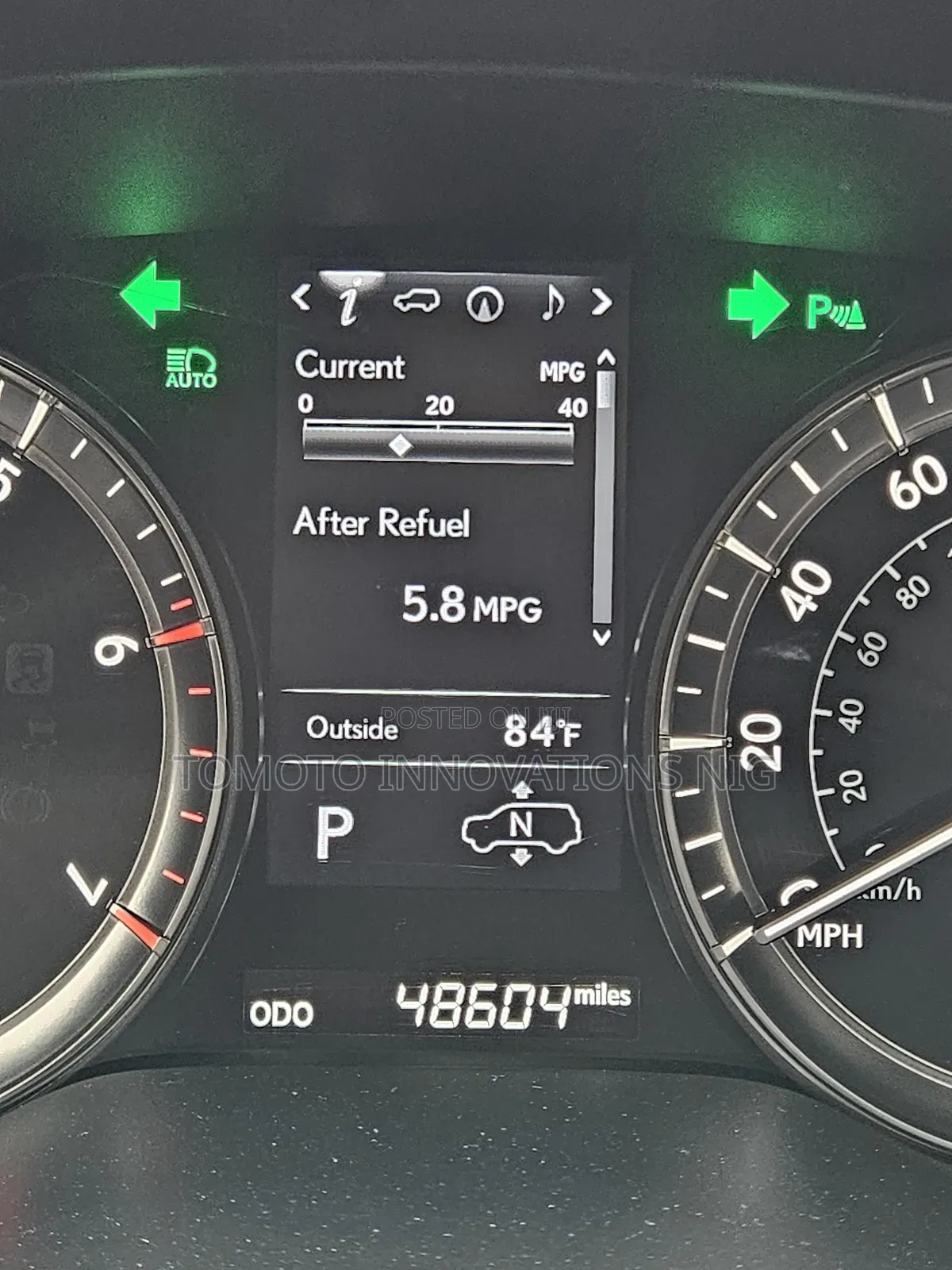 Lexus LX 570 AWD 2018 Gold