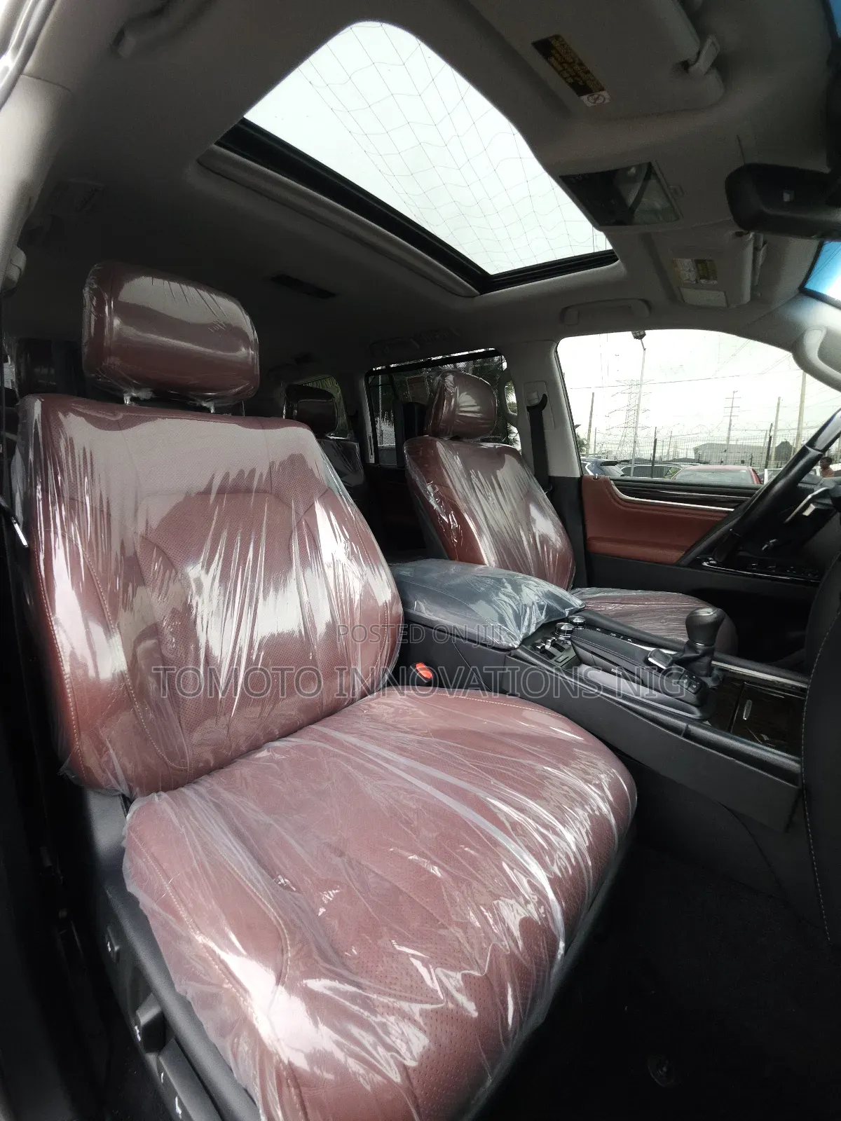 Lexus LX 570 AWD 2018 Gold