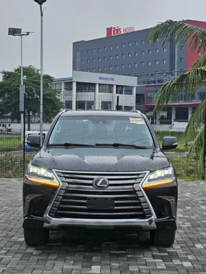 Lexus LX 570 AWD 2018 Black