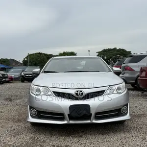 Toyota Camry 2012 Silver