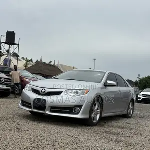 Toyota Camry 2012 Silver