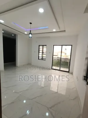 4bdrm Duplex in Metro Estate, Sangotedo for rent