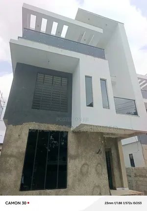 5bdrm Duplex in Adeniyi Jones for sale