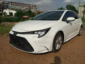 Toyota Corolla 2022 White