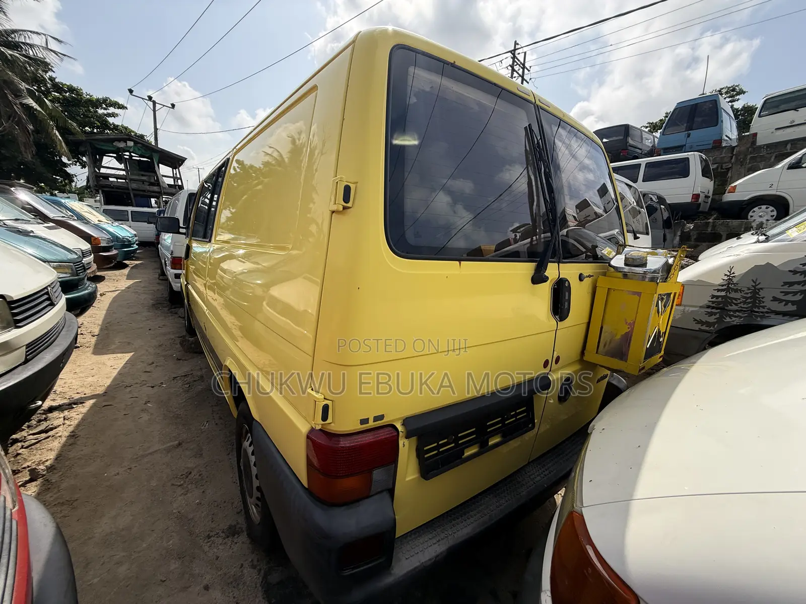 Volkswagen Transporter 2003 Yellow