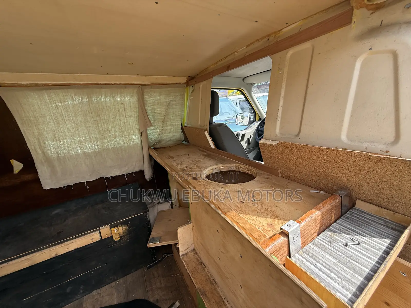 Volkswagen Transporter 2003 Yellow