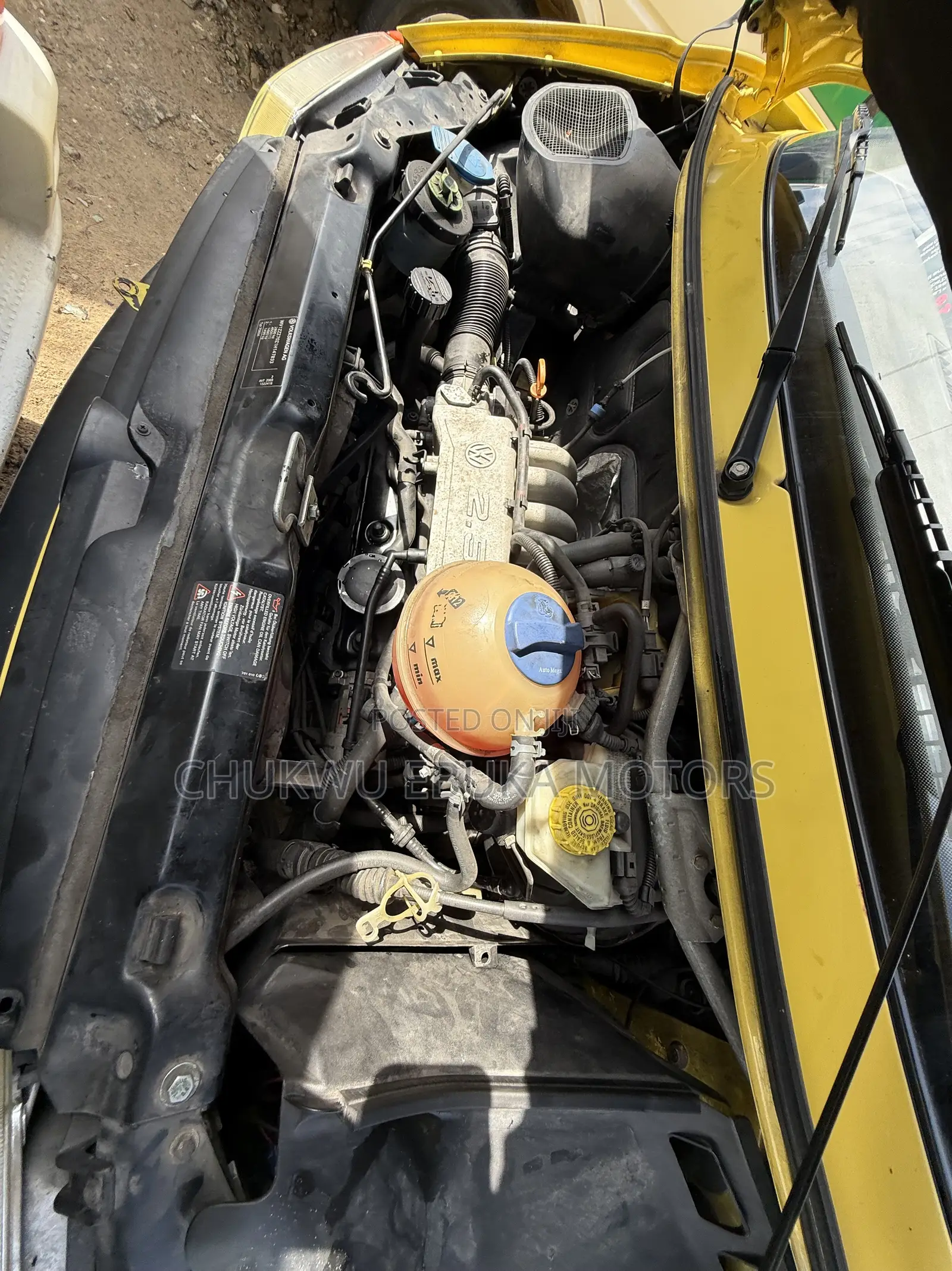 Volkswagen Transporter 2003 Yellow