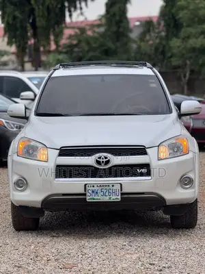 Toyota RAV4 3.5 Limited 2010 White