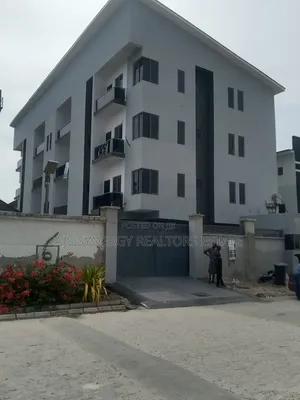 3bdrm Block of Flats in Ikate for sale