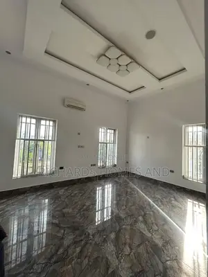 3bdrm Apartment in Banana Island for rent