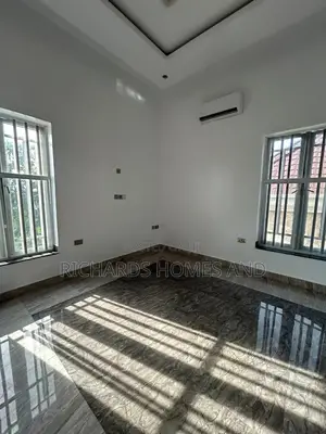 3bdrm Apartment in Banana Island for rent