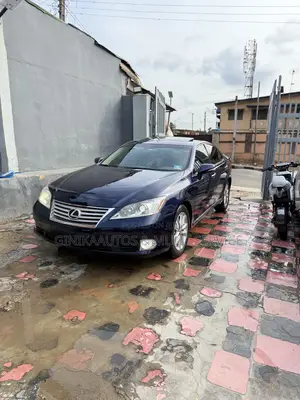 Lexus ES 350 2011 Blue
