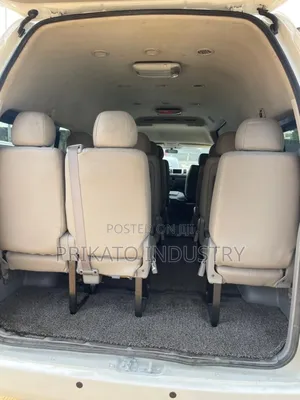 Toyota Grand HiAce 2018 White