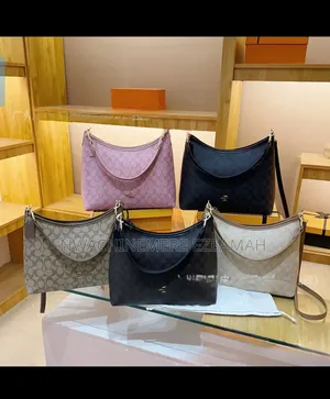 Quality Leather Patterned Crossbody Handbag With Adjustable Strap