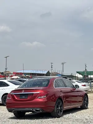 Mercedes-Benz C300 2016 Red