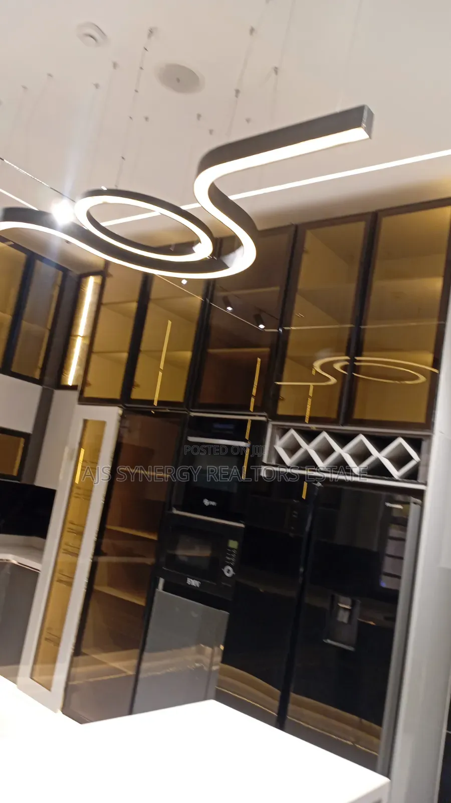 For Sale *5-Bedroom Fully Detached Duplex*