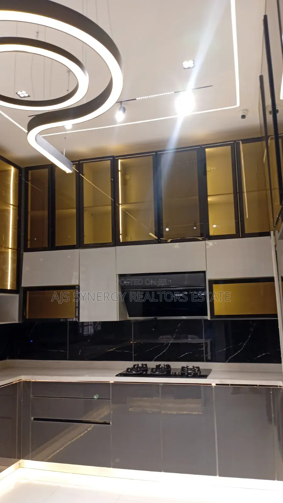 For Sale *5-Bedroom Fully Detached Duplex*