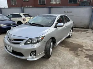 Toyota Corolla 2013 Silver