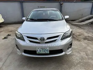 Toyota Corolla 2013 Silver