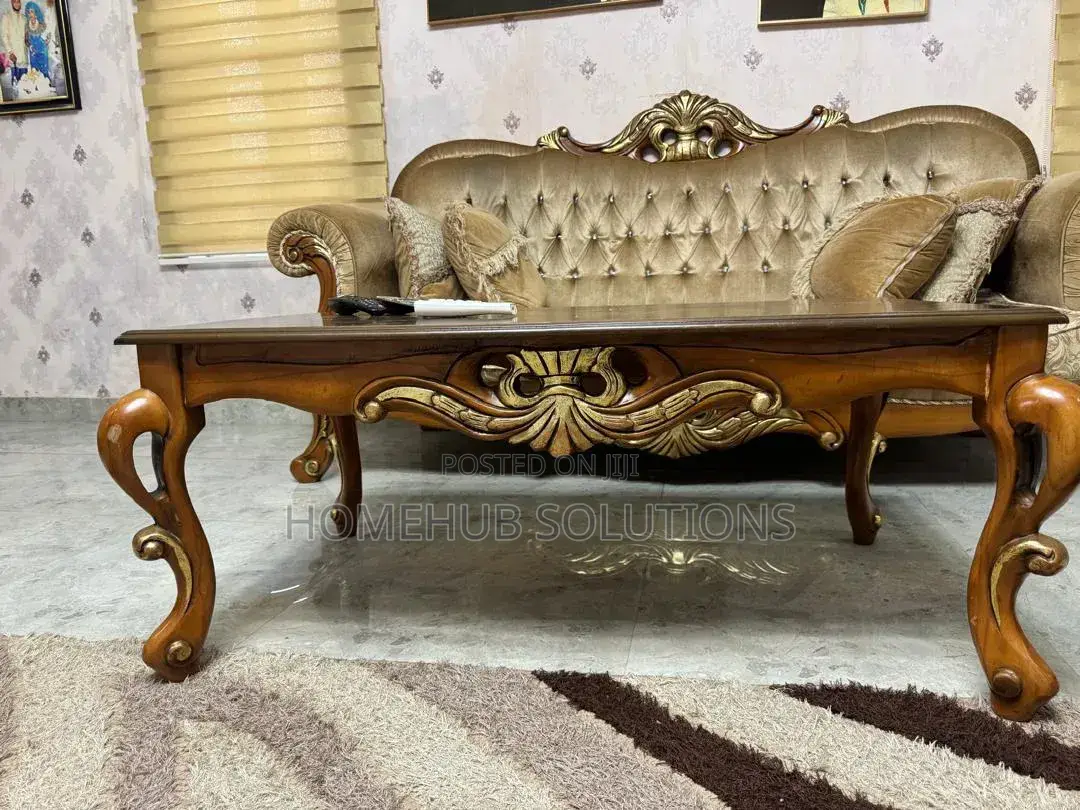 7 Seaters Royal Sofa With Center Table
