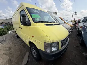 Volkswagen LT 2003 Yellow