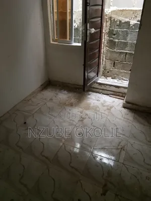 Studio Apartment in Zuby Real Estate, Bariga / Shomolu for rent