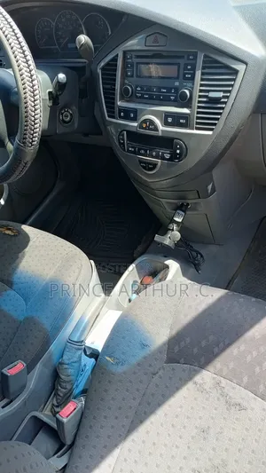 Kia Carens 1.8 EX Automatic 2005 Silver