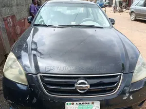 Nissan Altima 2.5 2004 Black