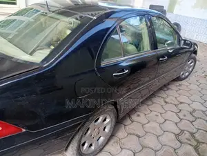 Mercedes-Benz C240 2.6 RWD 2001 Black