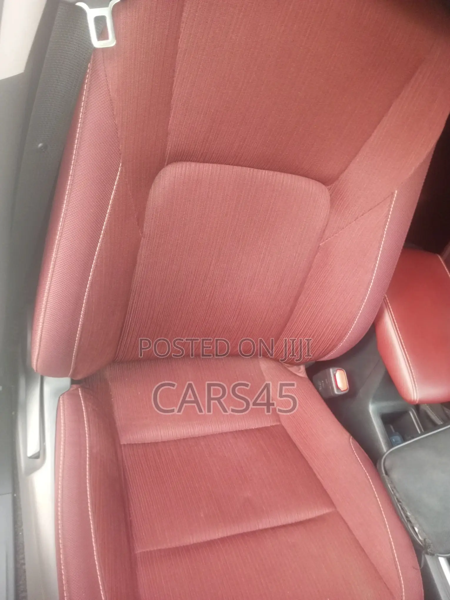 Toyota Hilux 2025 White