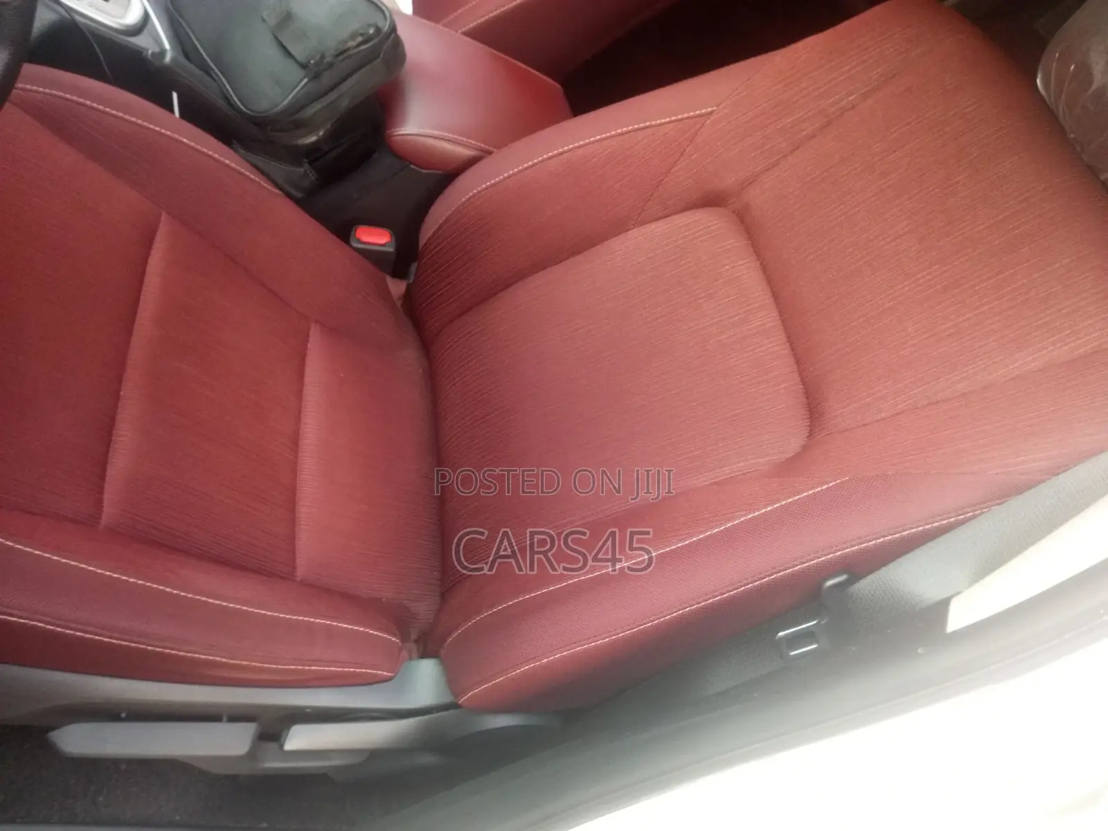 Toyota Hilux 2025 White