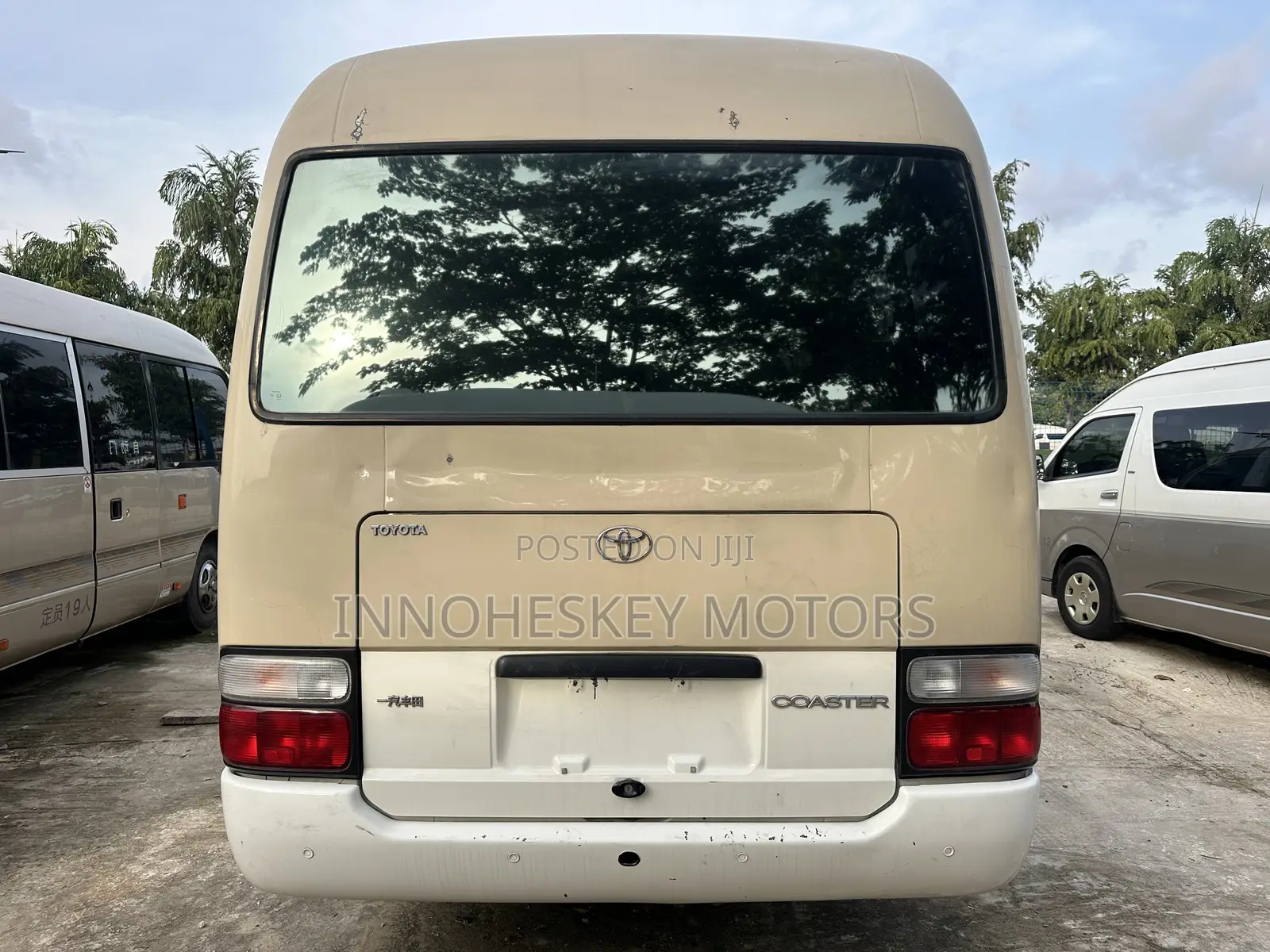 Toyota Coaster 2017 Beige