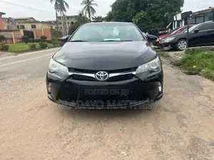 Toyota Camry SE 4dr Sedan (2.5L 4cyl 6A) 2016 Black