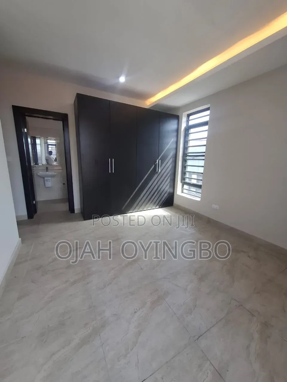 3bdrm Block of Flats in Lekki Phase 1 for rent