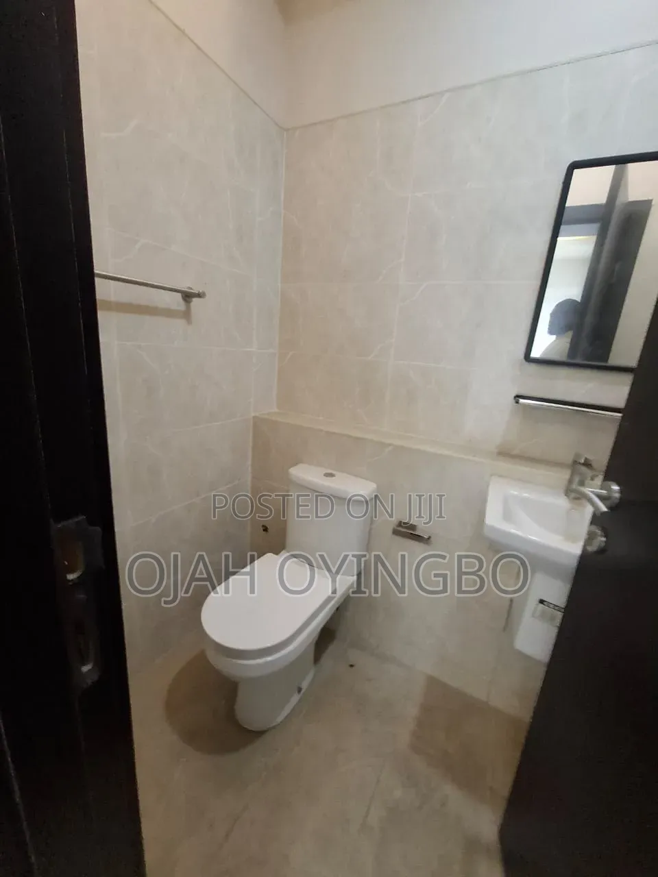 3bdrm Block of Flats in Lekki Phase 1 for rent