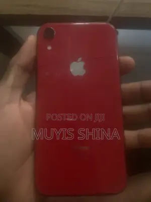 Apple iPhone XR 64 GB Red