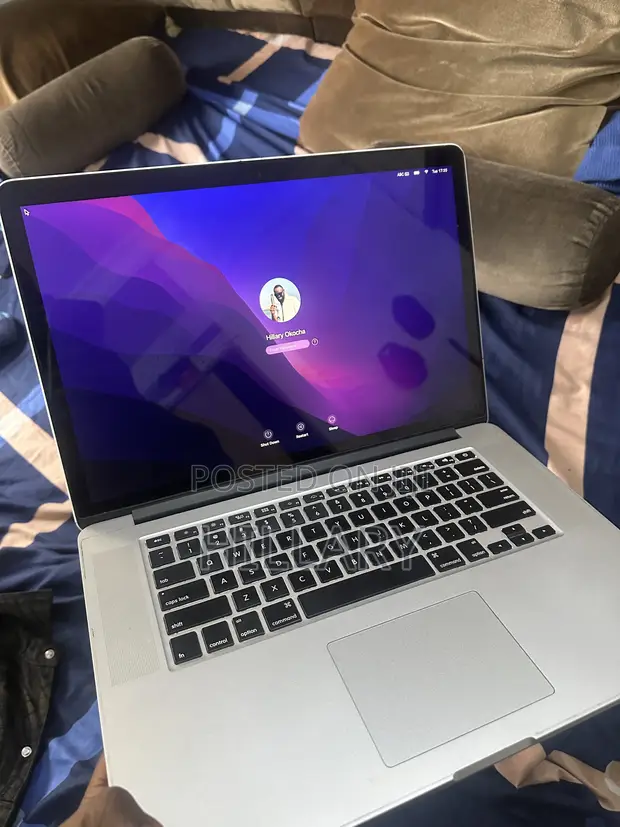 Laptop Apple MacBook Pro 2015 16GB Intel Core i7 SSD 256GB for