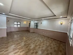 2bdrm Apartment in Wuse 2 for rent