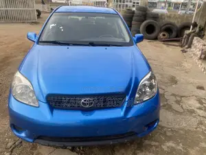 Toyota Matrix XR Hatchback FWD (1.8L 4cyl 4A) 2007 Blue