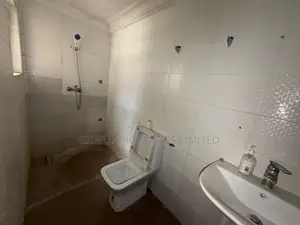 2bdrm Apartment in Wuse 2 for rent